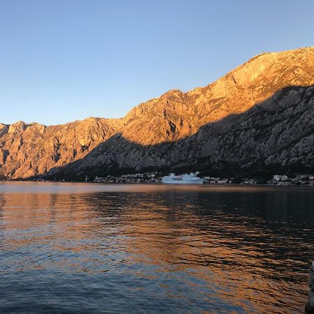 Palazzo Sbutega Kotor Exterior foto